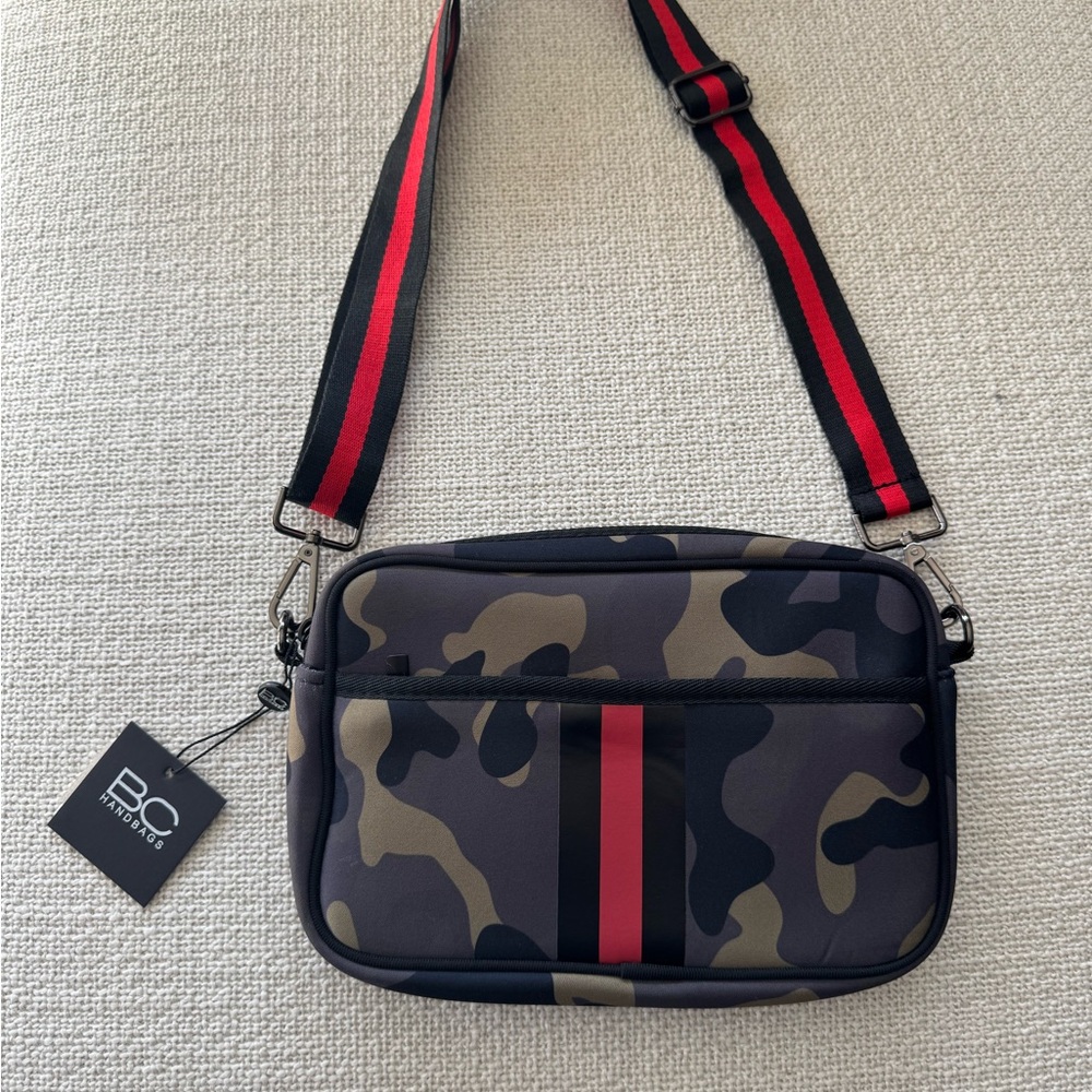 BC Bags Camouflage Shoulder/Crossbody Bag